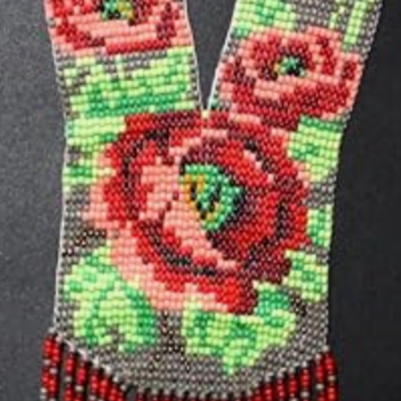 Red Rose Flowers Seed Beaded Necklace Native American Grey Floral L - Picture 6 of 11